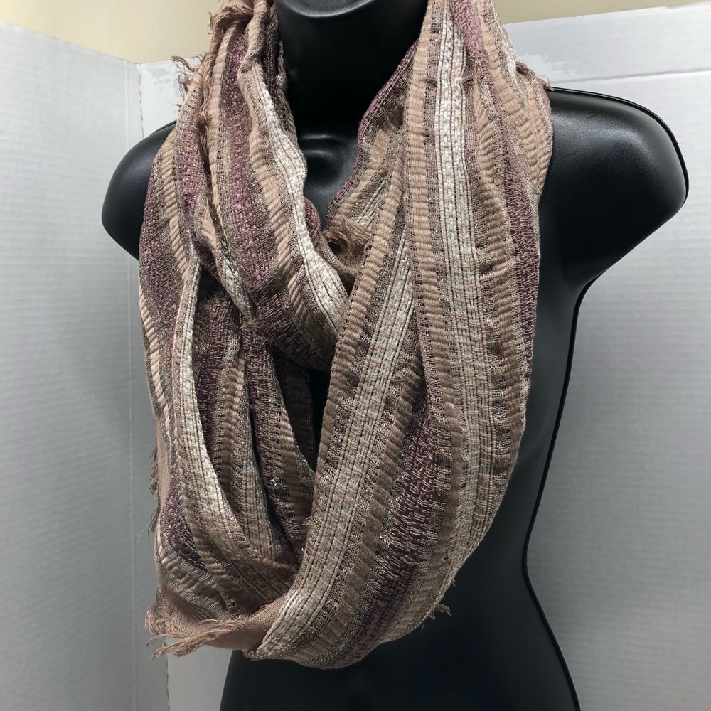 Simply Noelle scarf NWT